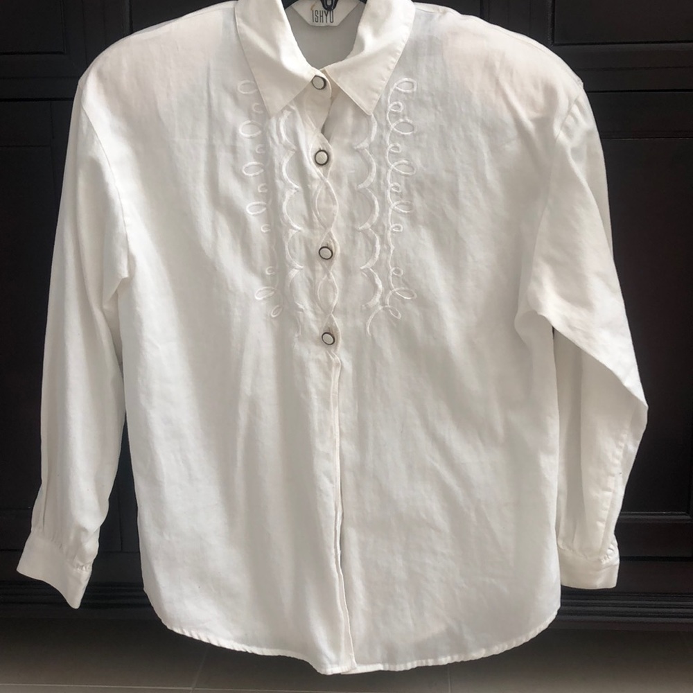 Ishyu White Blouse with embroidery